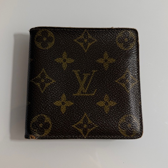 Louis Vuitton Other - Louis Vuitton Monogram Bifold Wallet